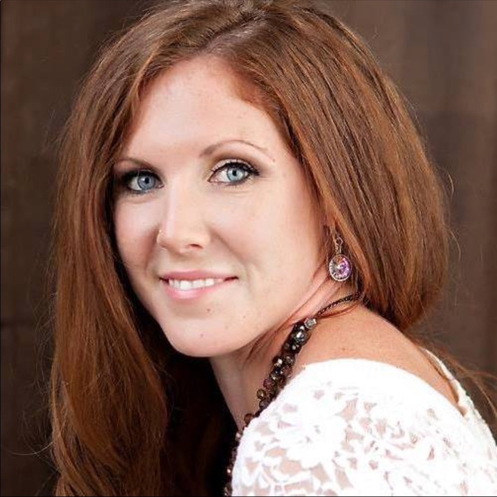 Meet your Posher, Lori